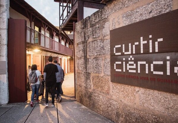 ciencia_viva_1_1024_2500_1_1250_700