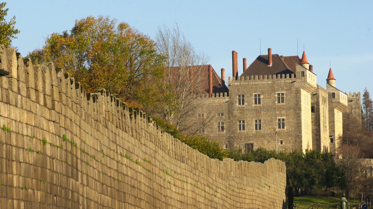 muralhas e pa&ccedil;o