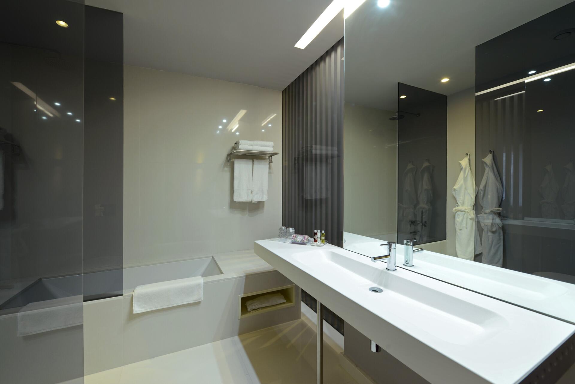 36superior_twin_c_varanda_wcd