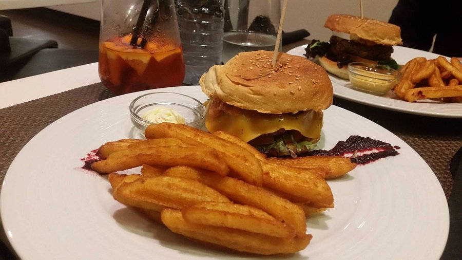 burger_sangria